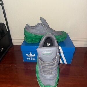 Raf Simons x adidas Ozweego